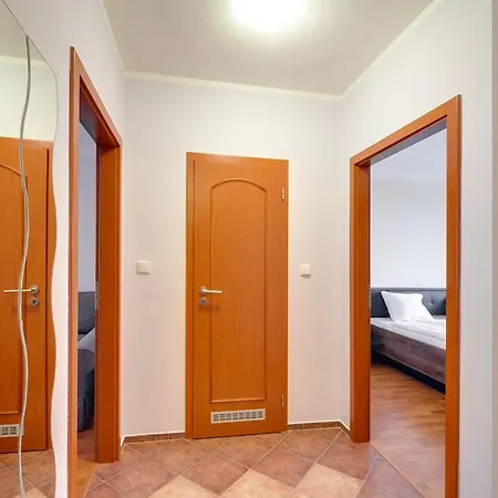 Apartment Pod Stupni 9 Prague